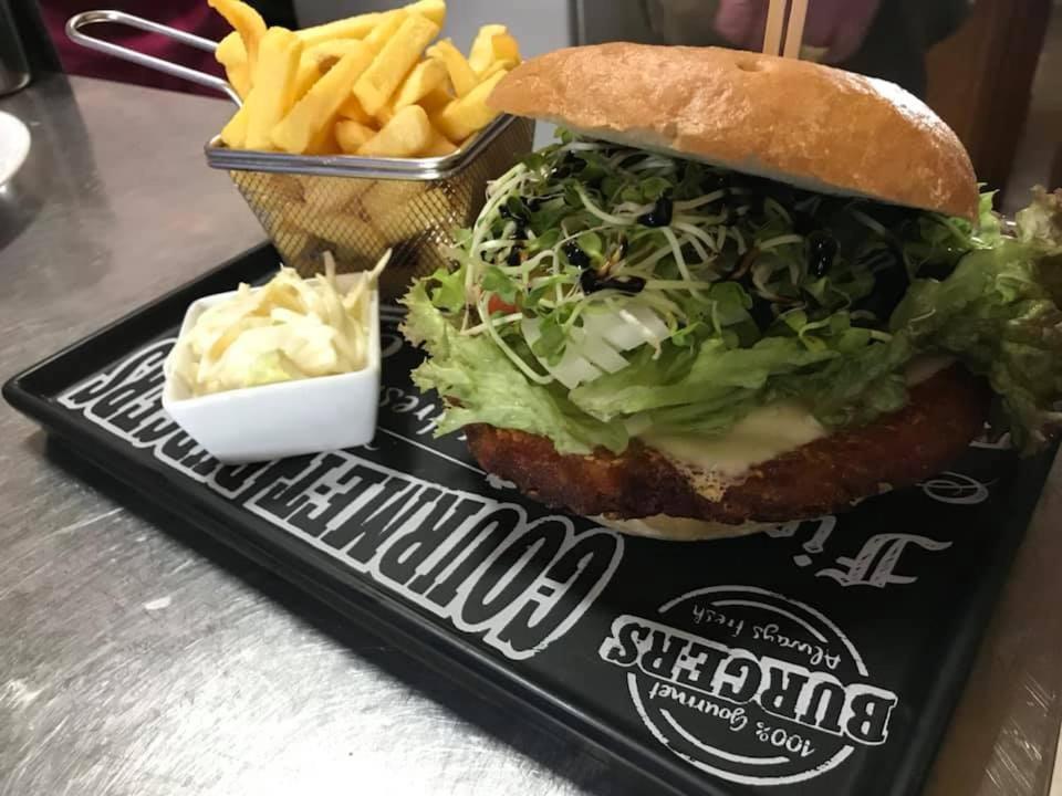 Grosshabersdorf Bauer'S Pension-Restaurant-Catering מראה חיצוני תמונה