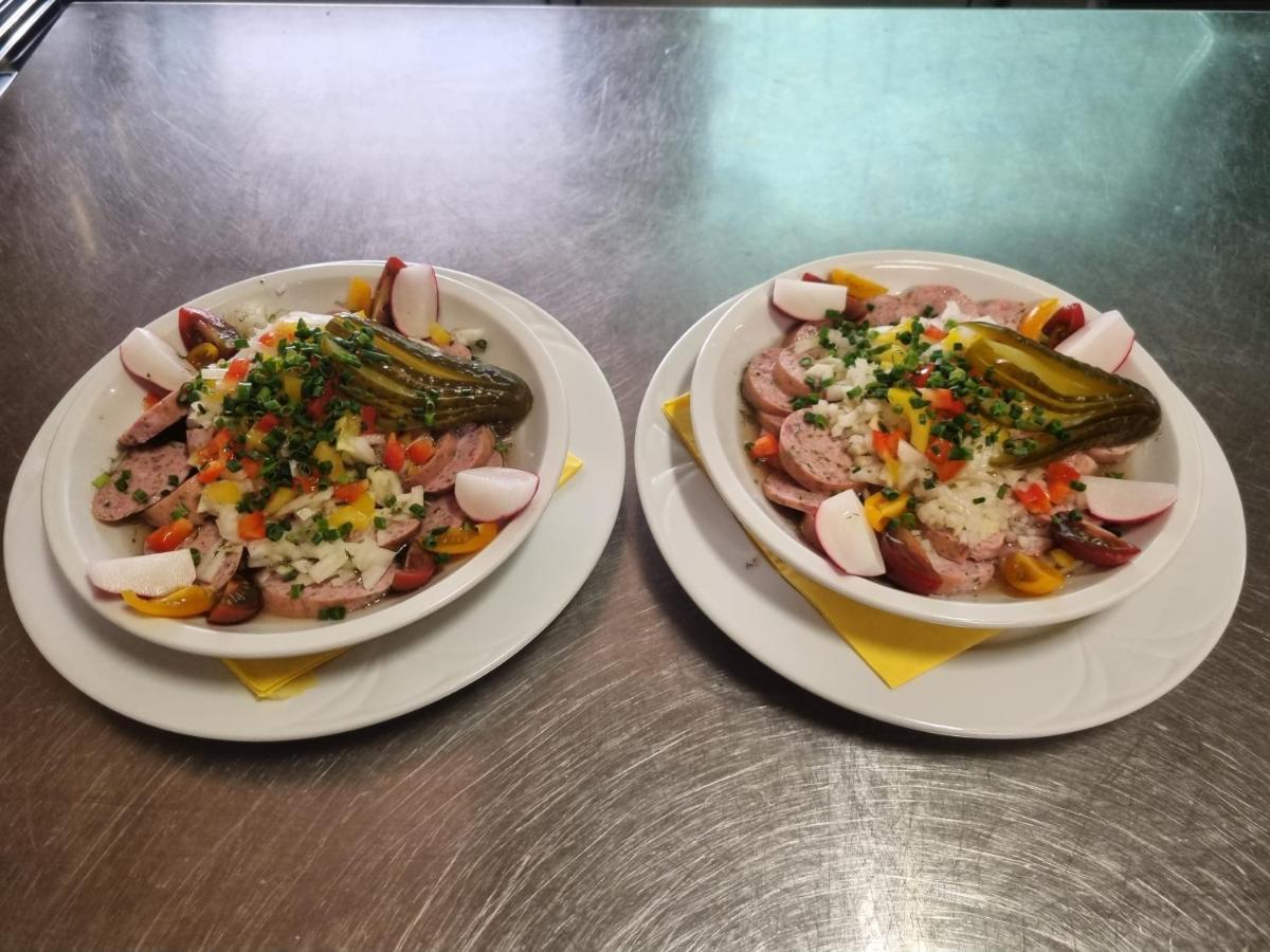 Grosshabersdorf Bauer'S Pension-Restaurant-Catering מראה חיצוני תמונה