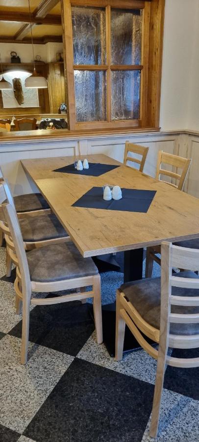 Grosshabersdorf Bauer'S Pension-Restaurant-Catering מראה חיצוני תמונה